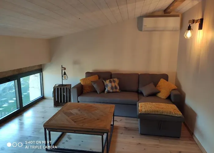 Apartment Les Cardoux Serres-et-Montguyard